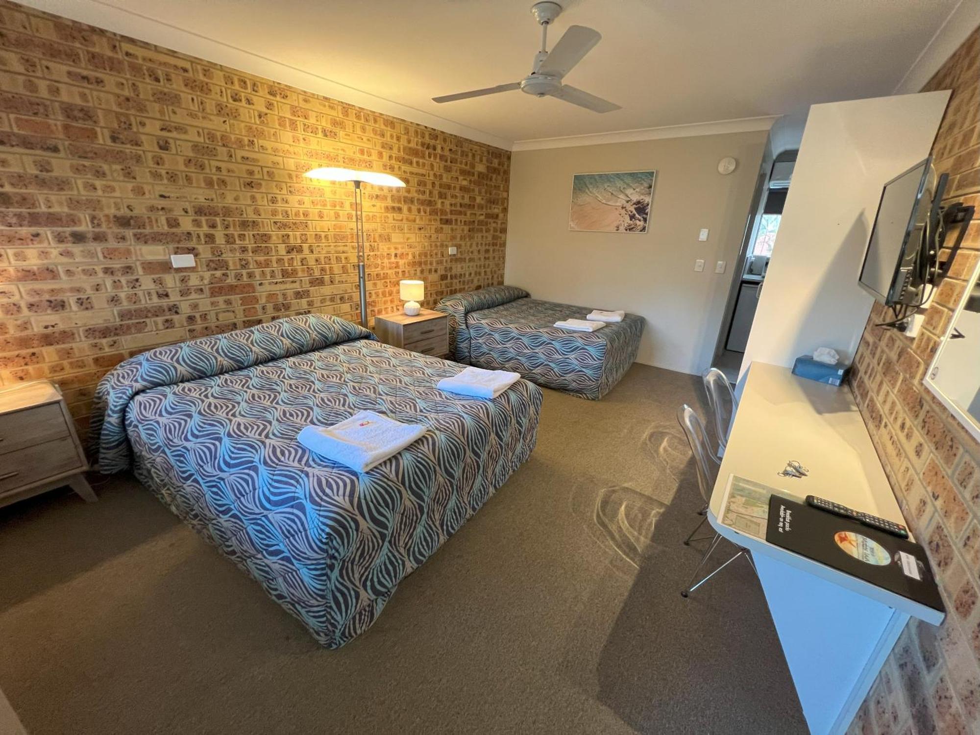Golden Beach Motor Inn, Калаундра Экстерьер фото